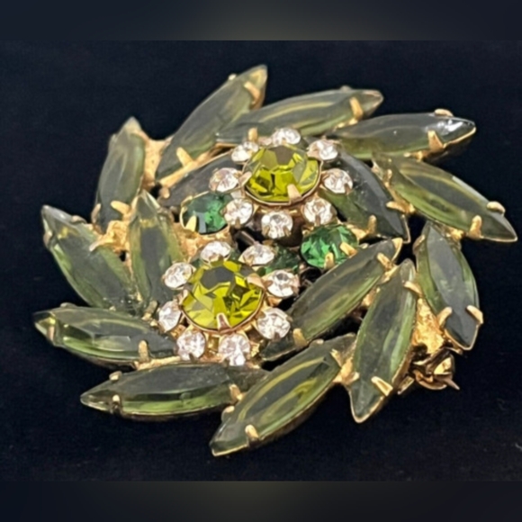Vintage Juliana DeLizza & Elster Green Navette Brooch - Picture 3 of 5